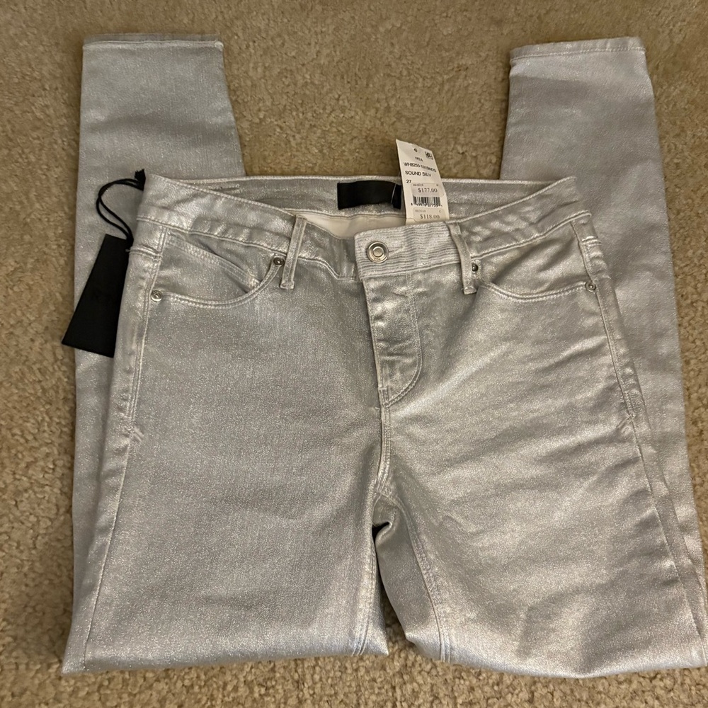 NEW WITH TAGS!  R+A Metallic Silver Jeans; Size 27